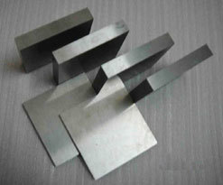 1350鋁卷與1350花紋鋁板 特性、應(yīng)用與市場(chǎng)供應(yīng)指南